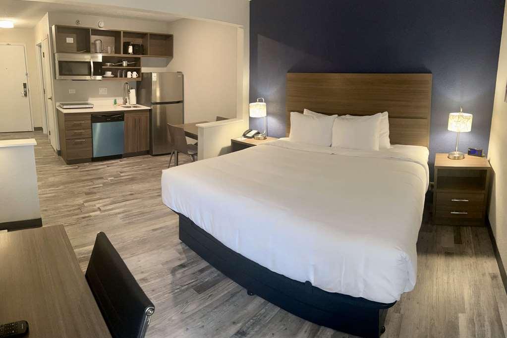 Mainstay Suites Bourbonnais - Kankakee Room photo