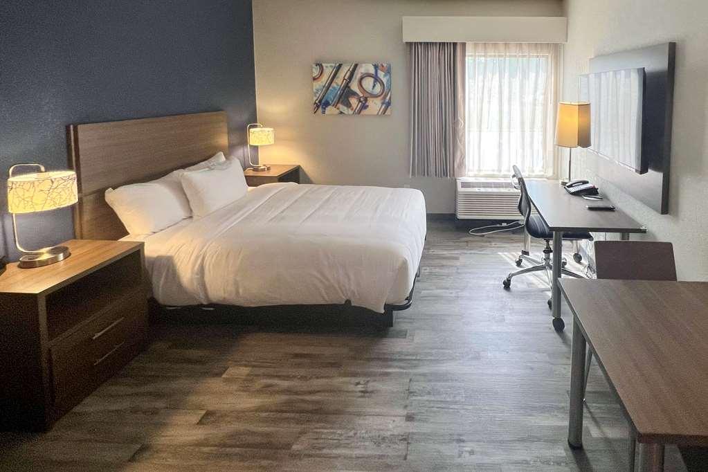 Mainstay Suites Bourbonnais - Kankakee Room photo